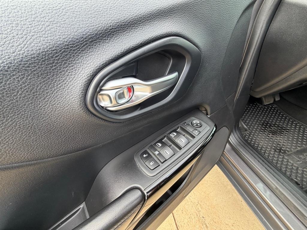 Jeep Cherokee Latitude Plus FWD 2020