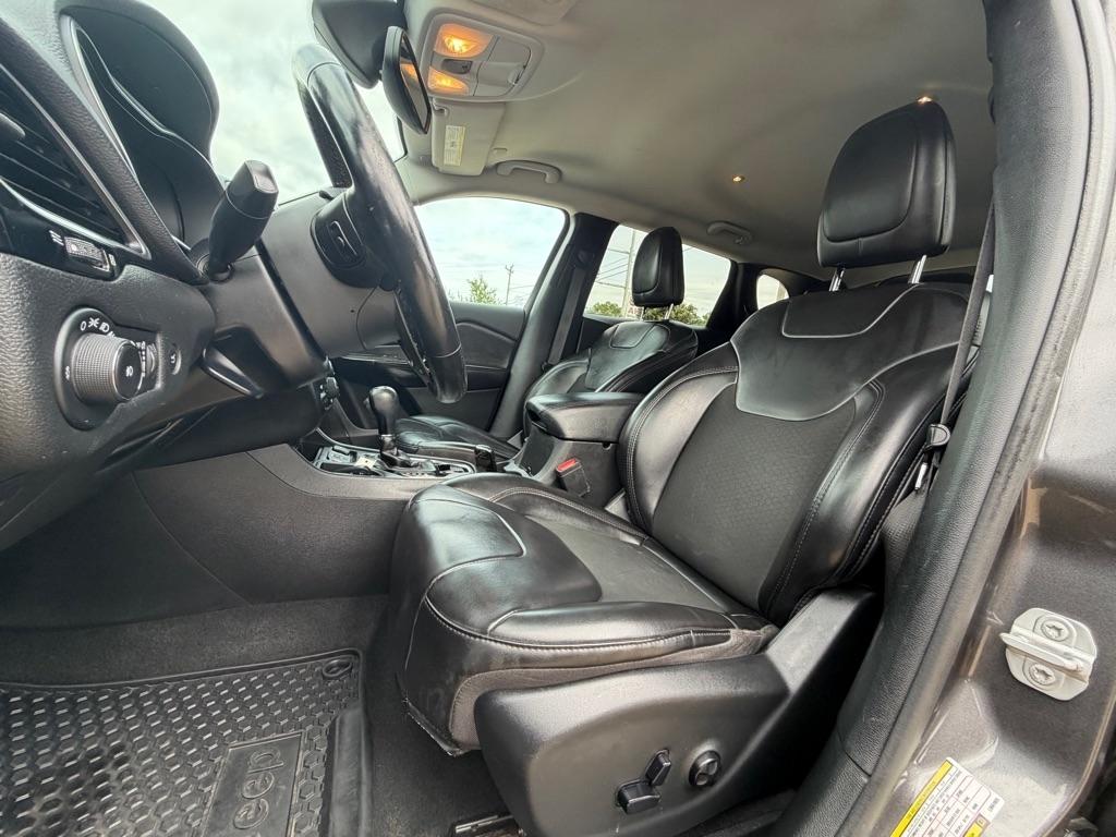 Jeep Cherokee Latitude Plus FWD 2020