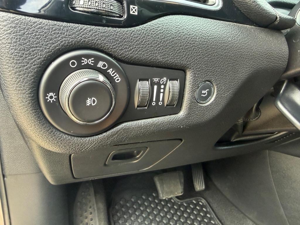 Jeep Cherokee Latitude Plus FWD 2020