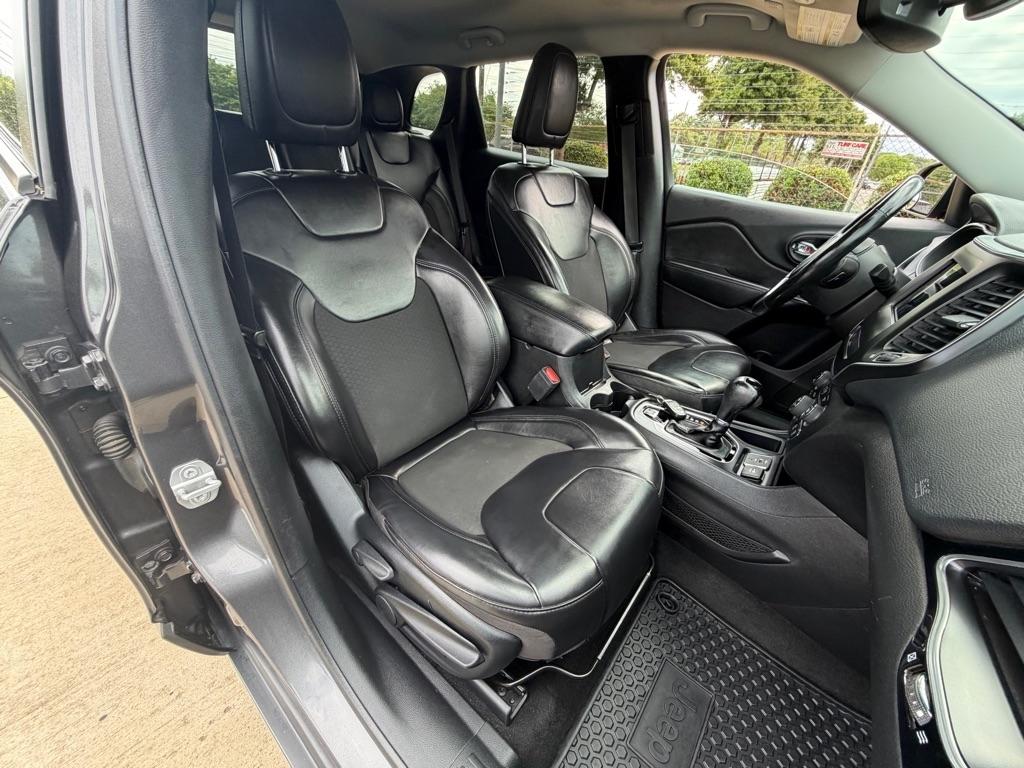 Jeep Cherokee Latitude Plus FWD 2020