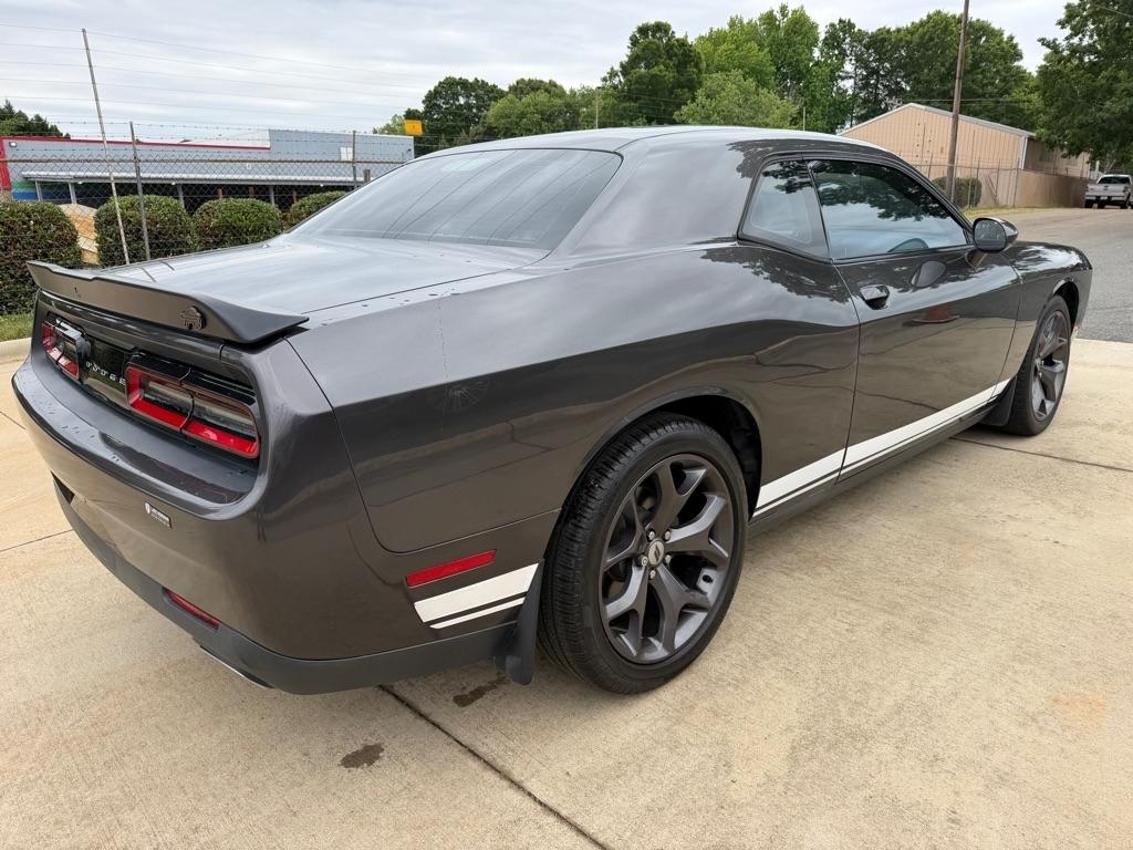 Dodge Challenger  2017