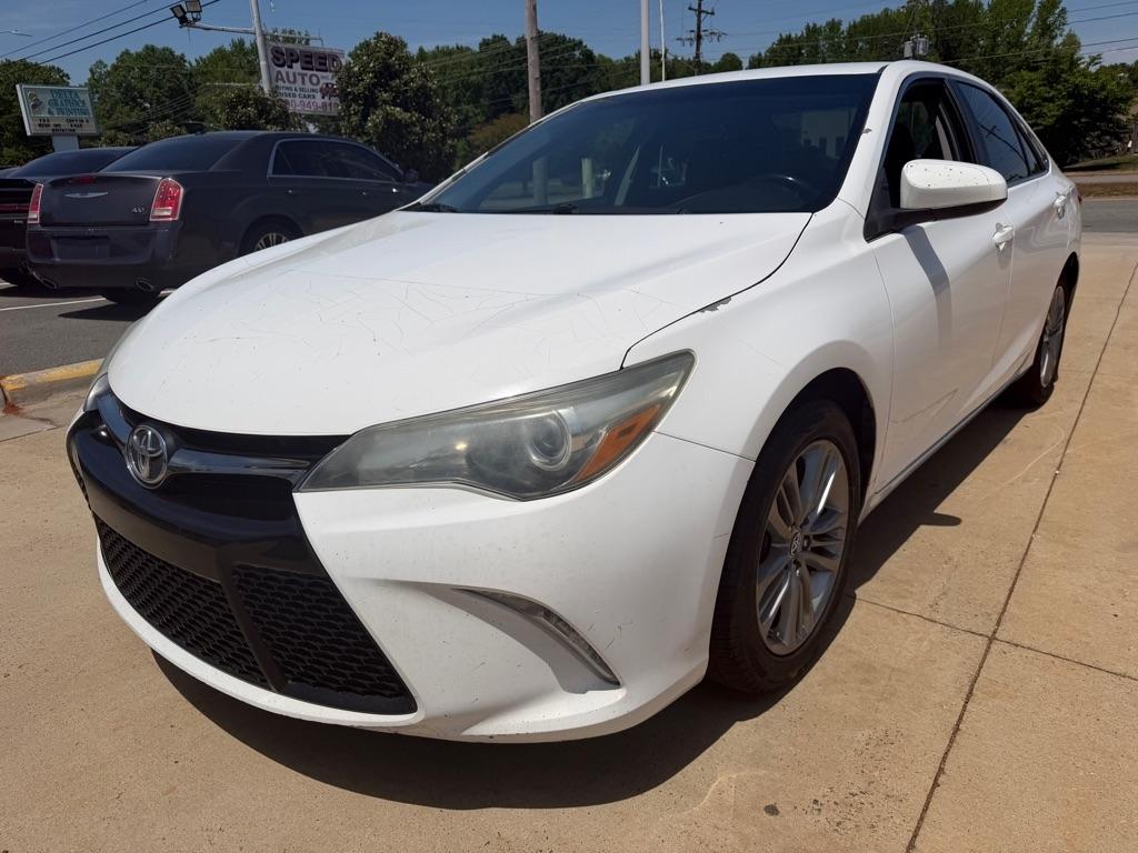 Toyota Camry SE 2015