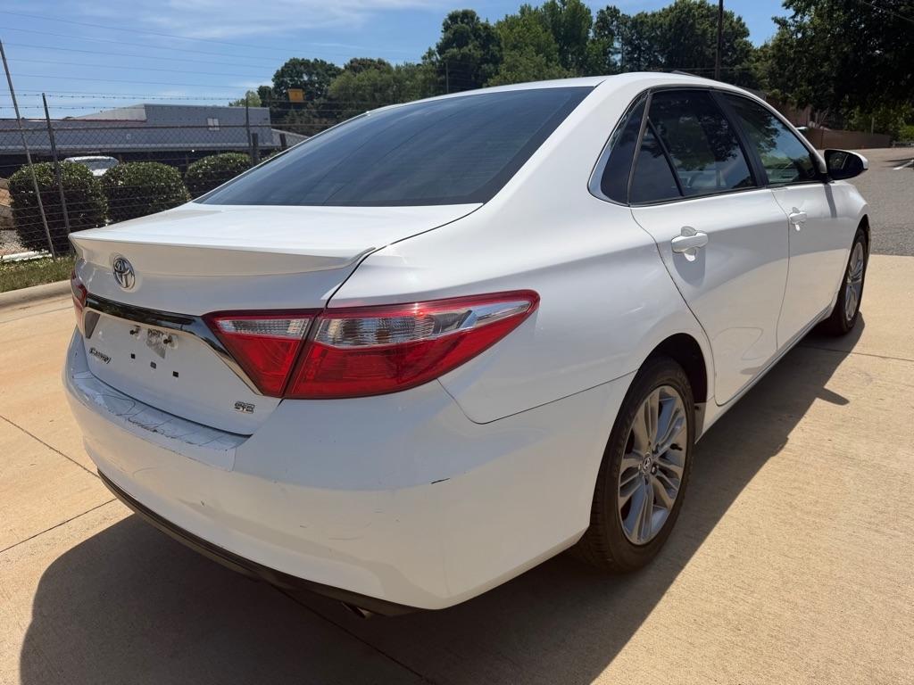 Toyota Camry SE 2015