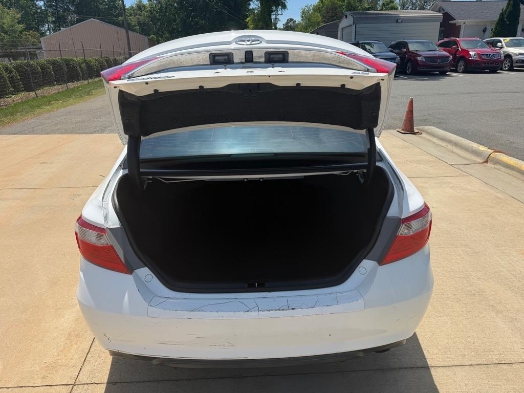 Toyota Camry SE 2015