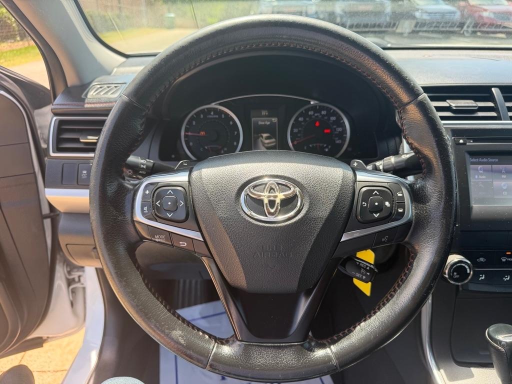 Toyota Camry SE 2015