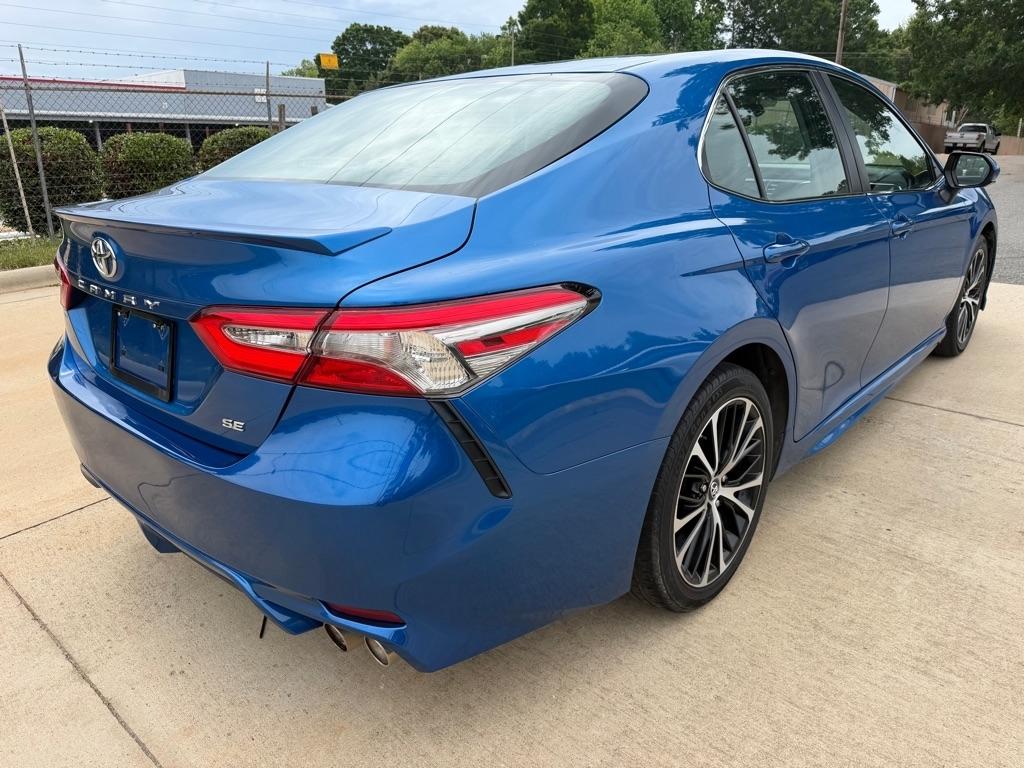 Toyota Camry SE 2018