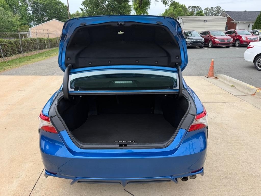 Toyota Camry SE 2018