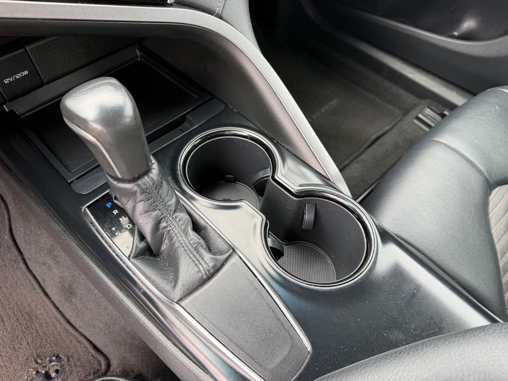 Toyota Camry SE 2018
