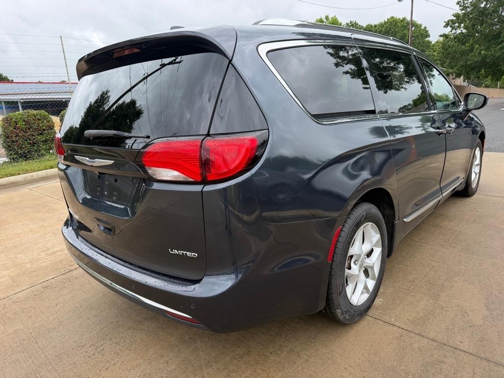 Chrysler Pacifica Limited 2020