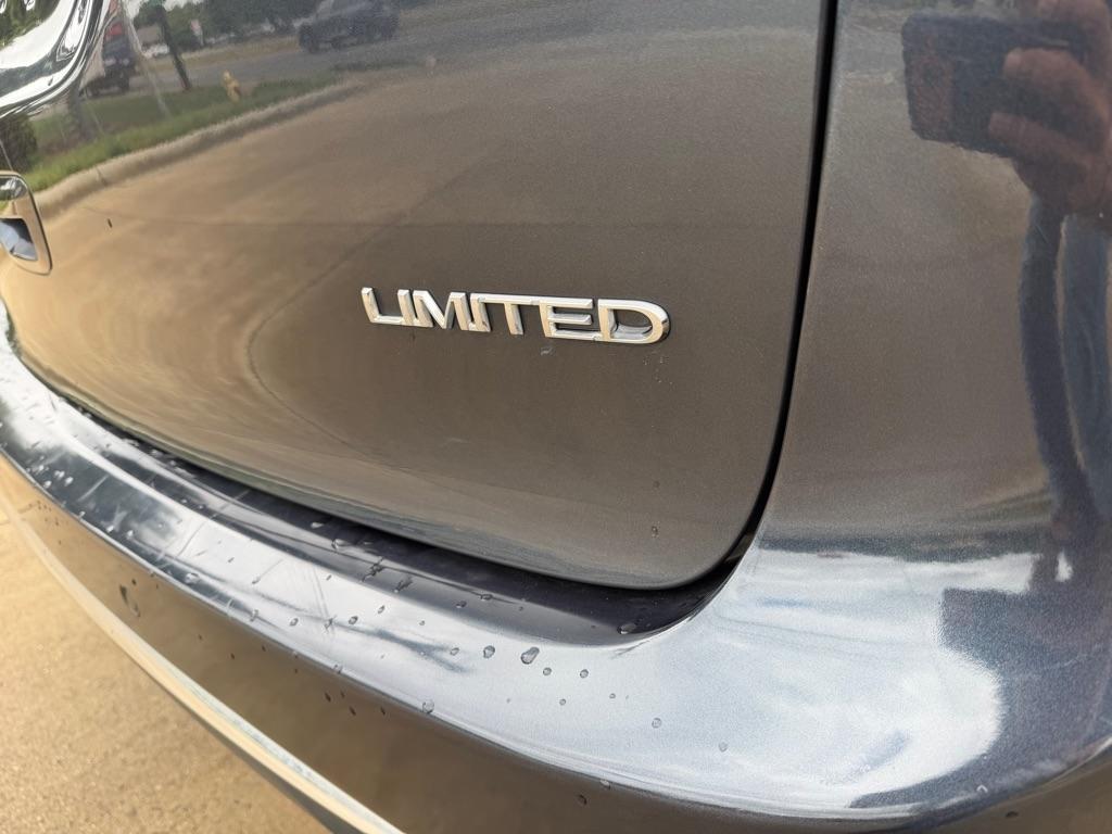Chrysler Pacifica Limited 2020