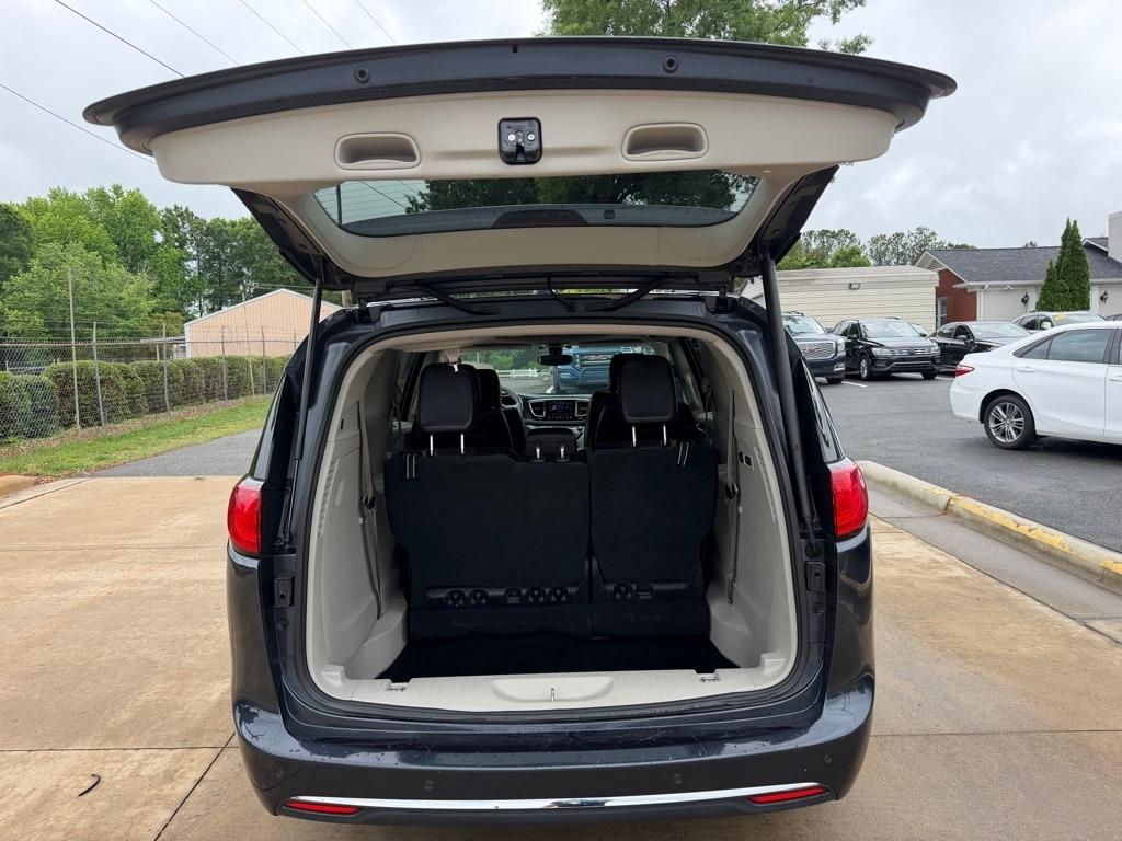 Chrysler Pacifica Limited 2020