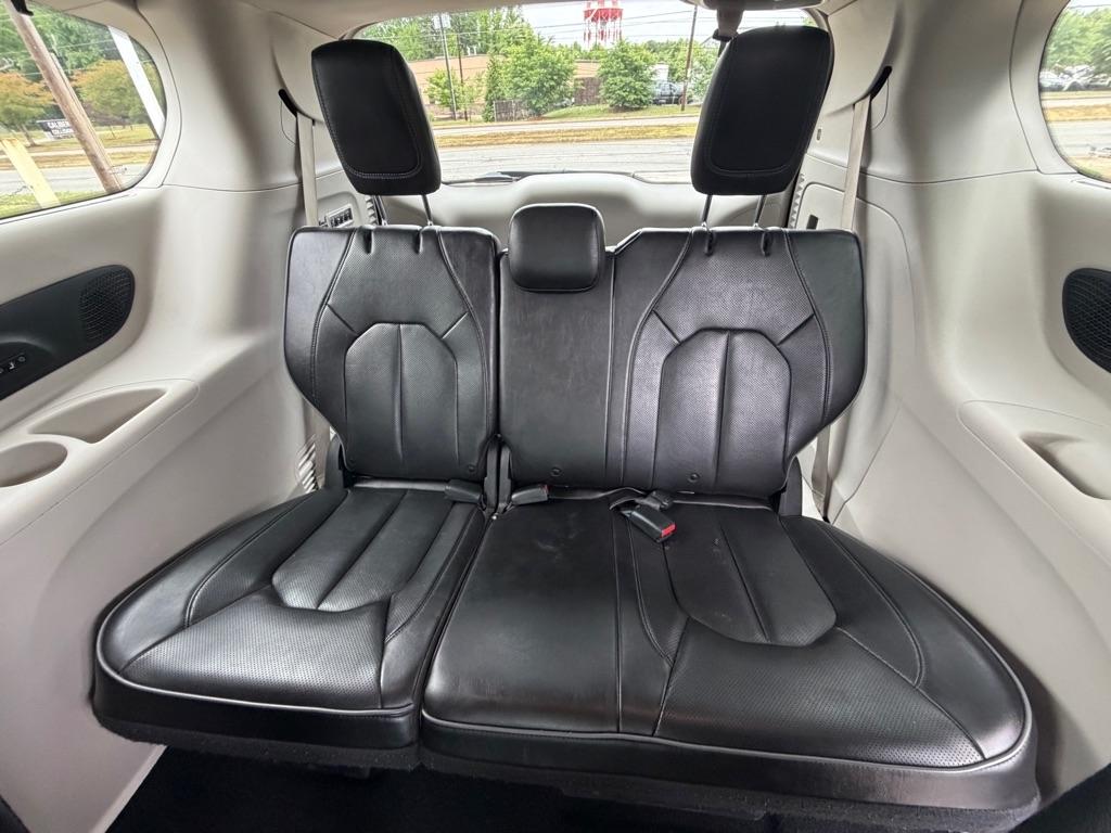 Chrysler Pacifica Limited 2020