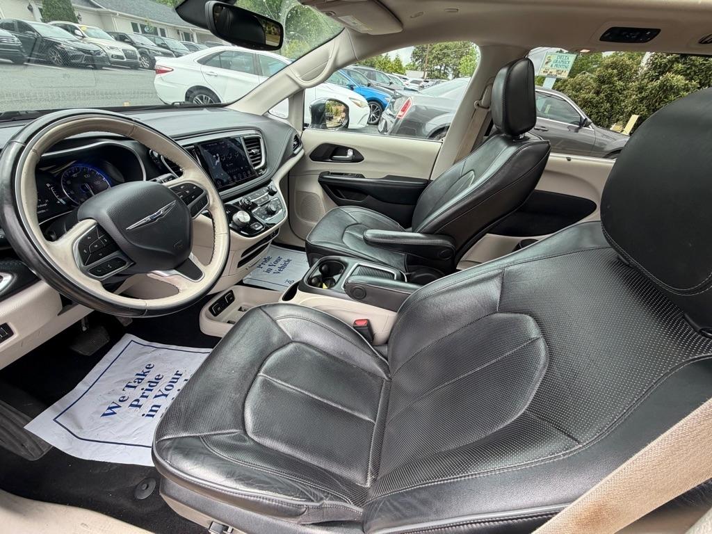 Chrysler Pacifica Limited 2020