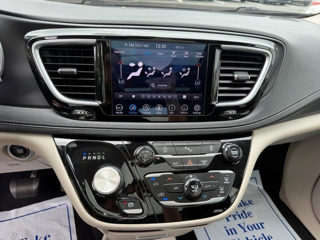 Chrysler Pacifica Limited 2020