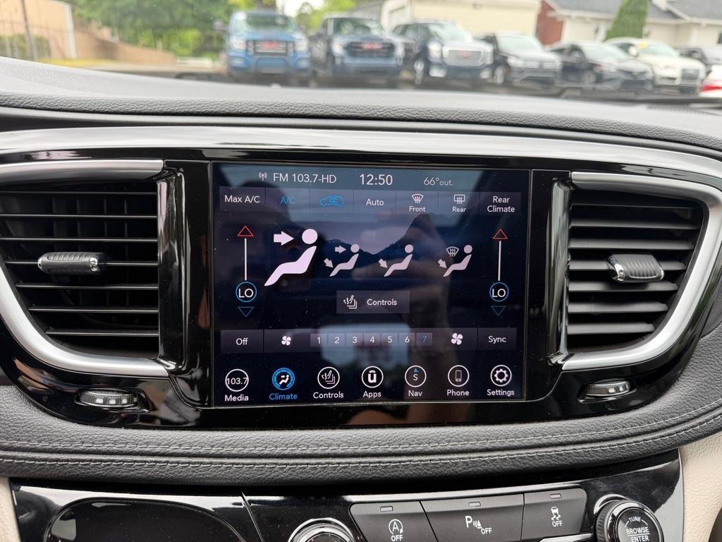 Chrysler Pacifica Limited 2020