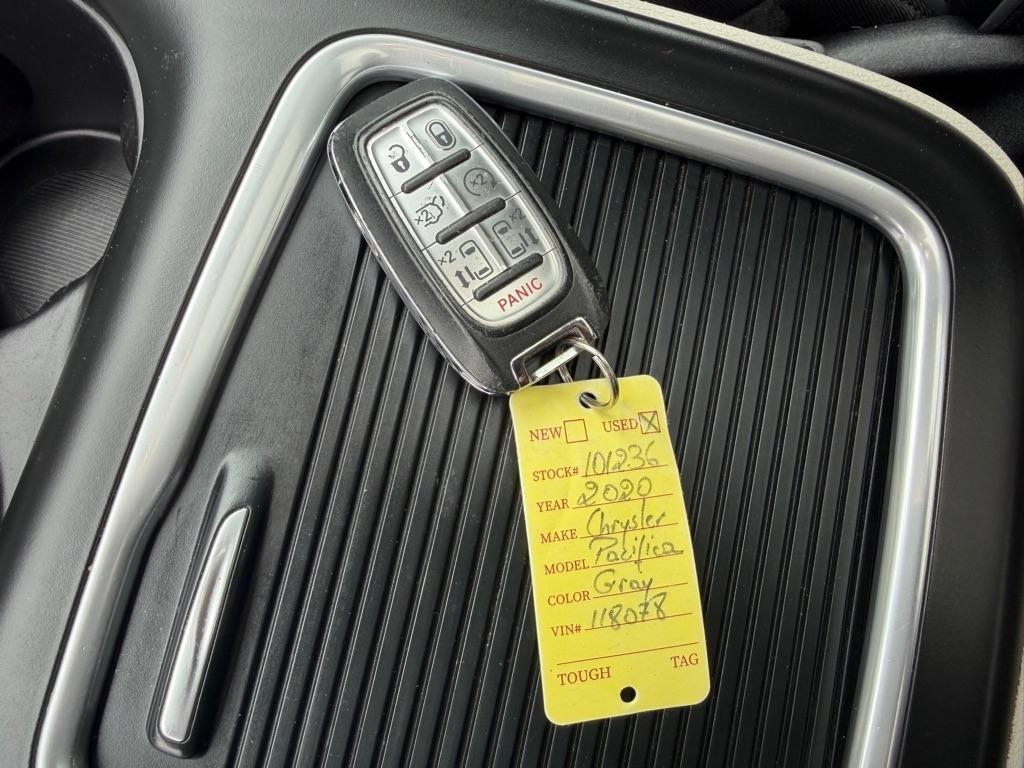 Chrysler Pacifica Limited 2020