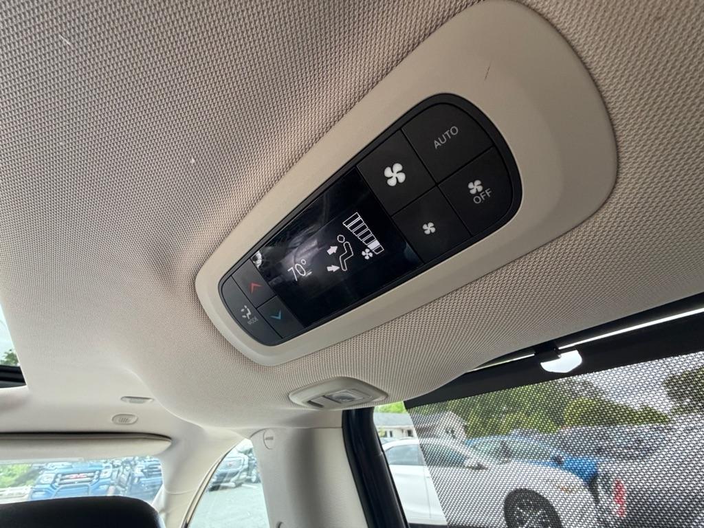 Chrysler Pacifica Limited 2020