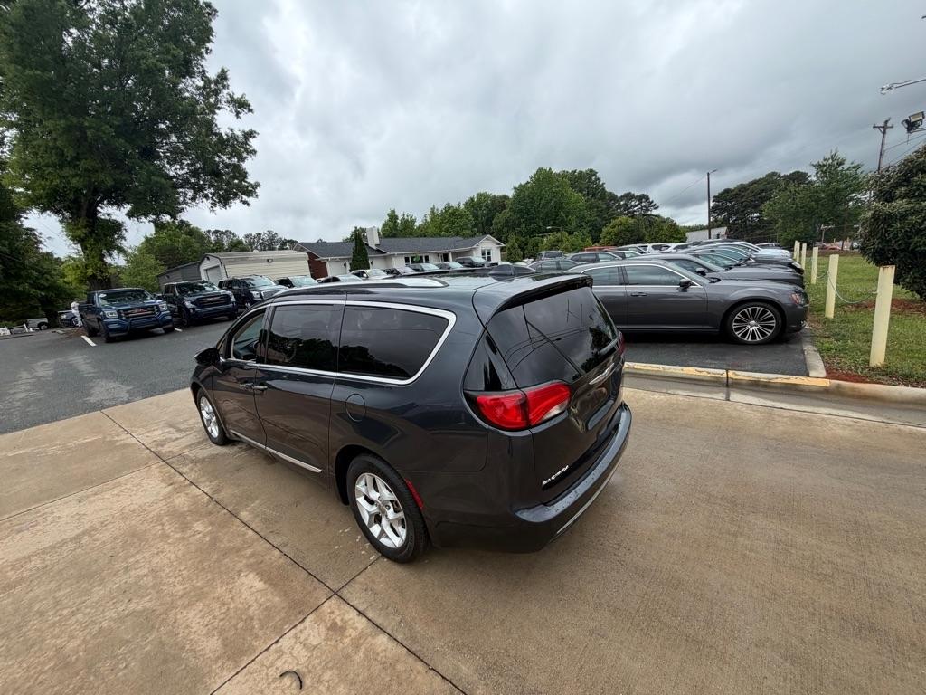 Chrysler Pacifica Limited 2020