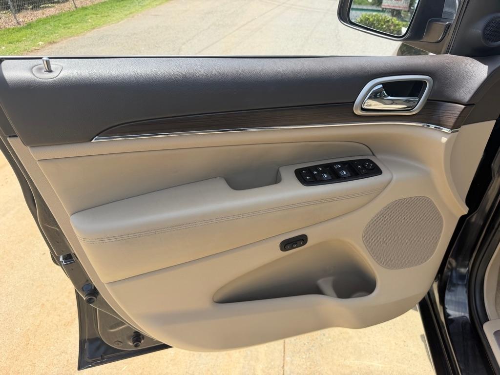 Jeep Grand Cherokee Overland 2WD 2015