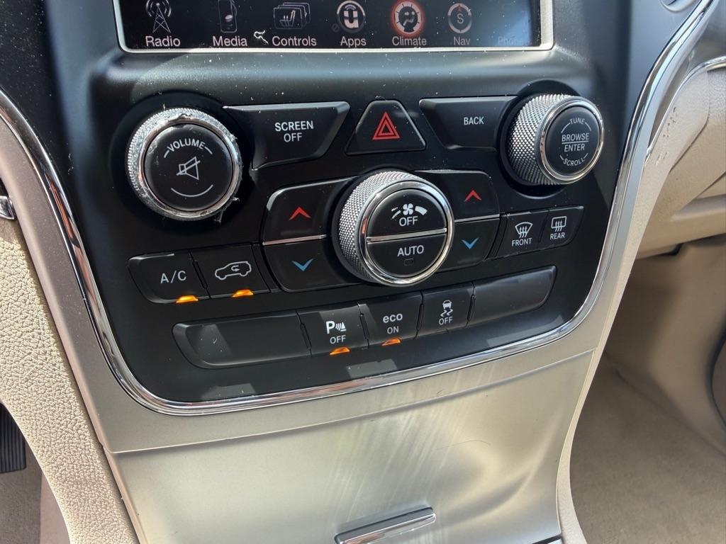 Jeep Grand Cherokee Overland 2WD 2015