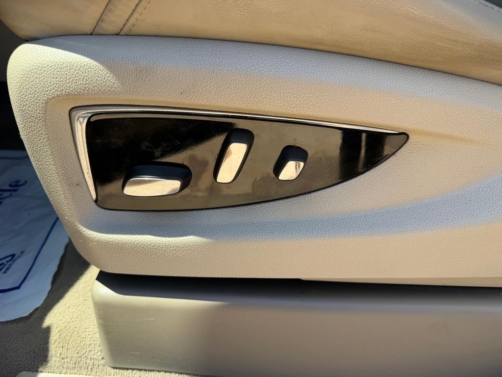 Cadillac Escalade Premium 4WD 2015