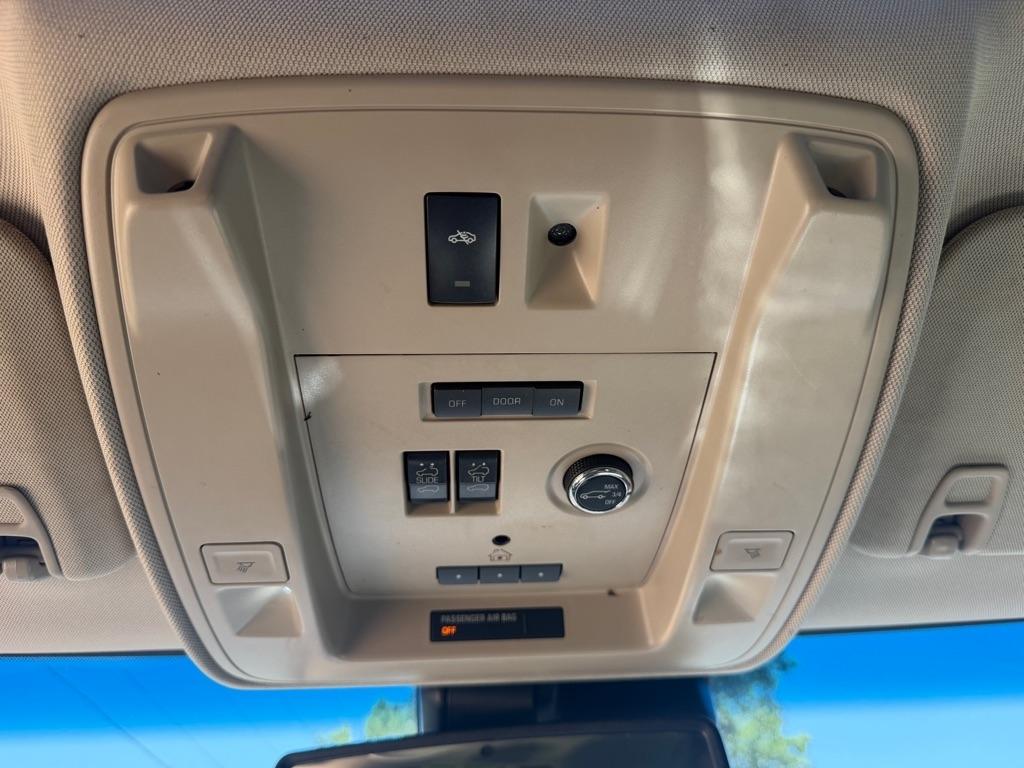Cadillac Escalade Premium 4WD 2015