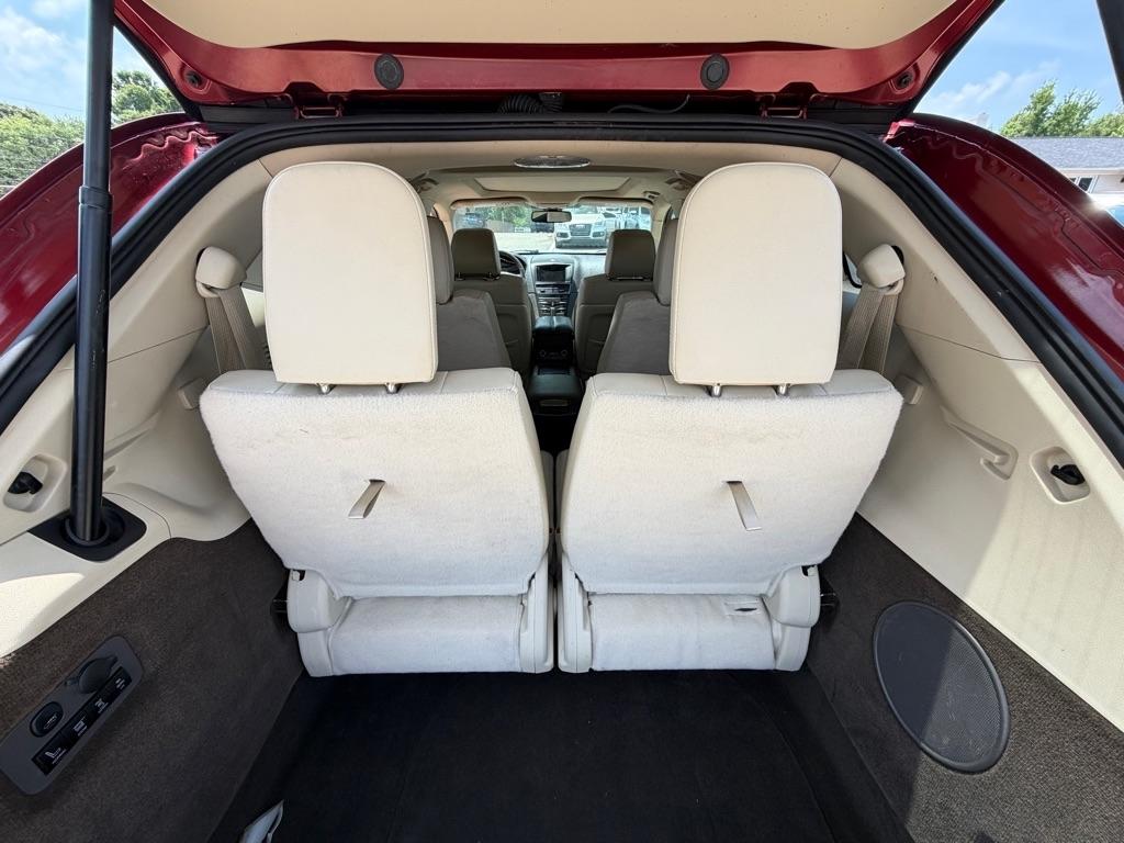 Lincoln MKT 3.5L with EcoBoost AWD 2013