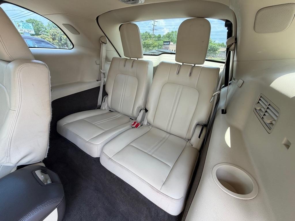 Lincoln MKT 3.5L with EcoBoost AWD 2013