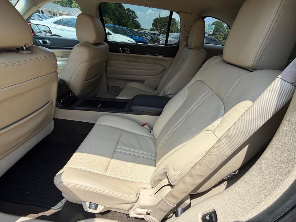 Lincoln MKT 3.5L with EcoBoost AWD 2013