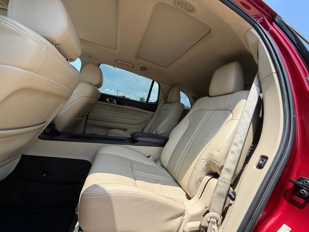Lincoln MKT 3.5L with EcoBoost AWD 2013