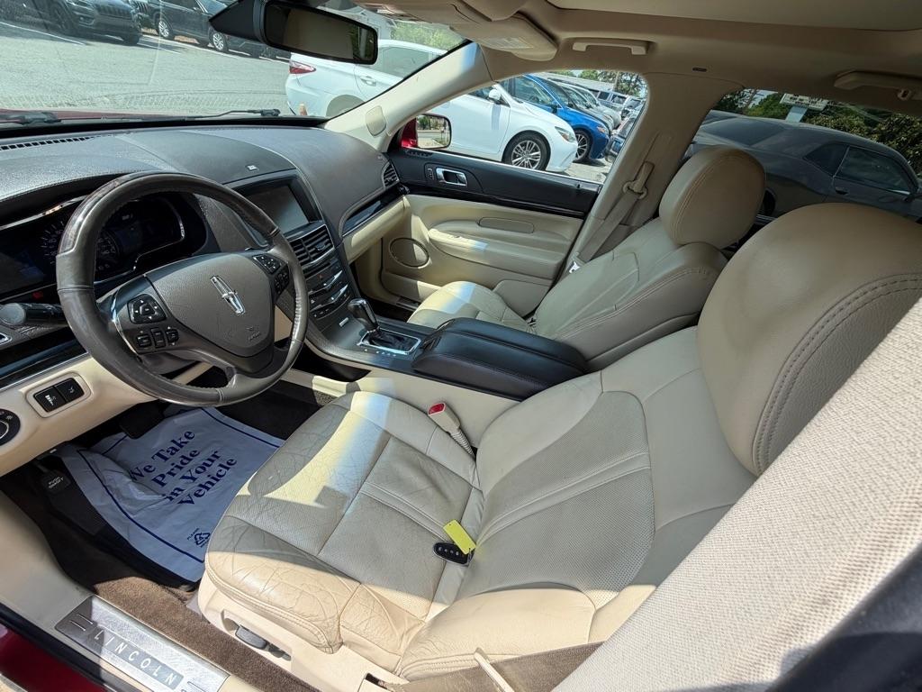 Lincoln MKT 3.5L with EcoBoost AWD 2013
