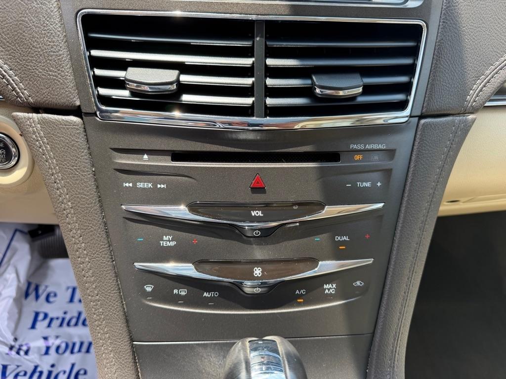 Lincoln MKT 3.5L with EcoBoost AWD 2013
