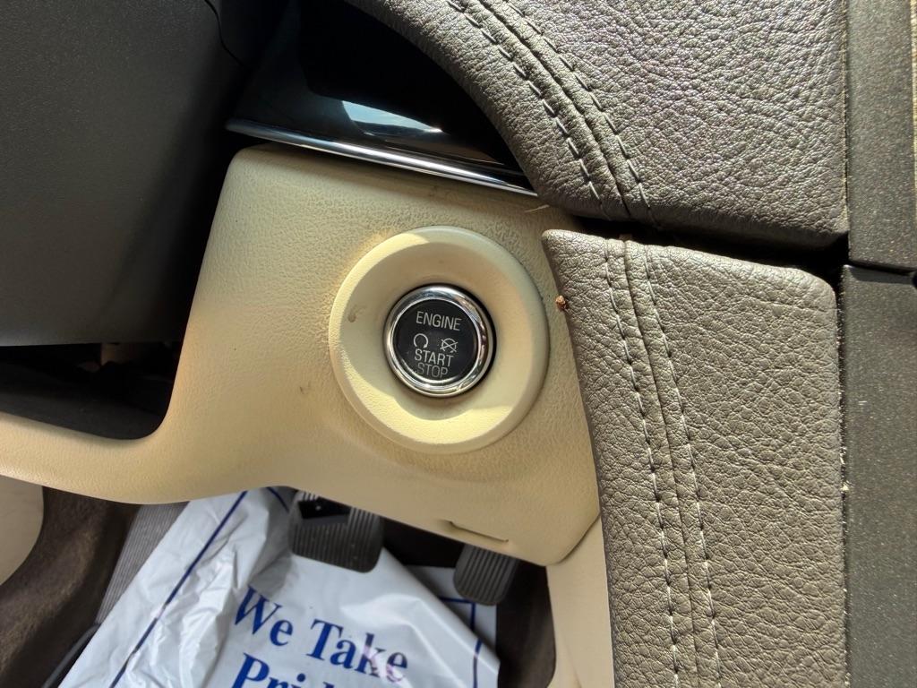 Lincoln MKT 3.5L with EcoBoost AWD 2013