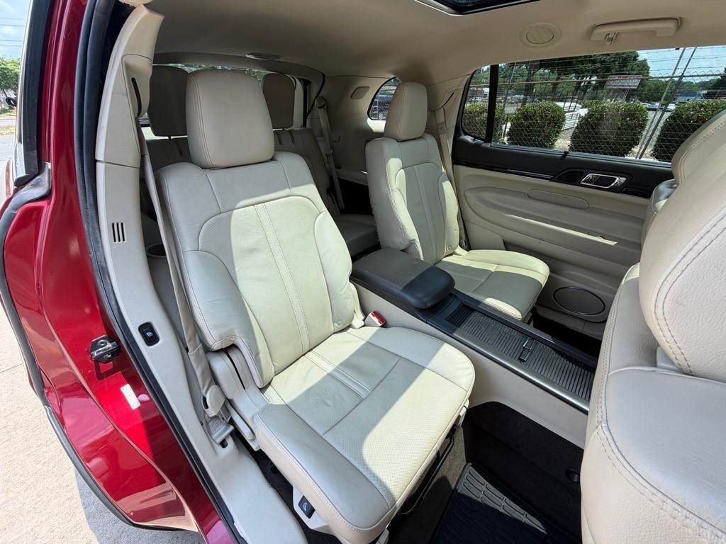 Lincoln MKT 3.5L with EcoBoost AWD 2013