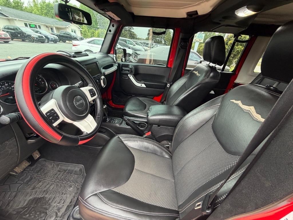 Jeep Wrangler Unlimited Sahara 4WD 2015