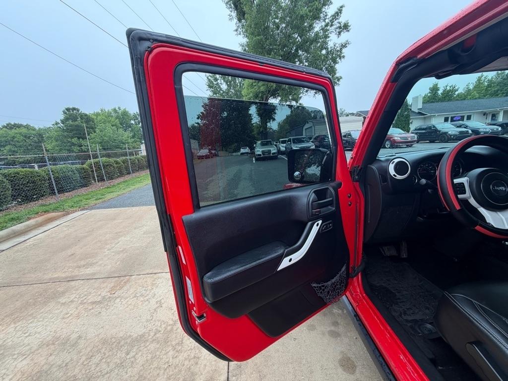 Jeep Wrangler Unlimited Sahara 4WD 2015