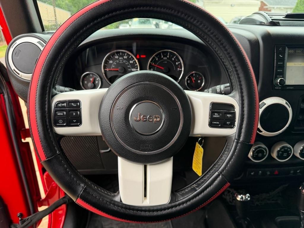 Jeep Wrangler Unlimited Sahara 4WD 2015