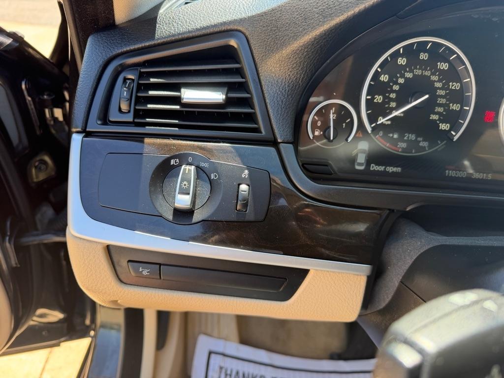 BMW 5-Series 528i 2014