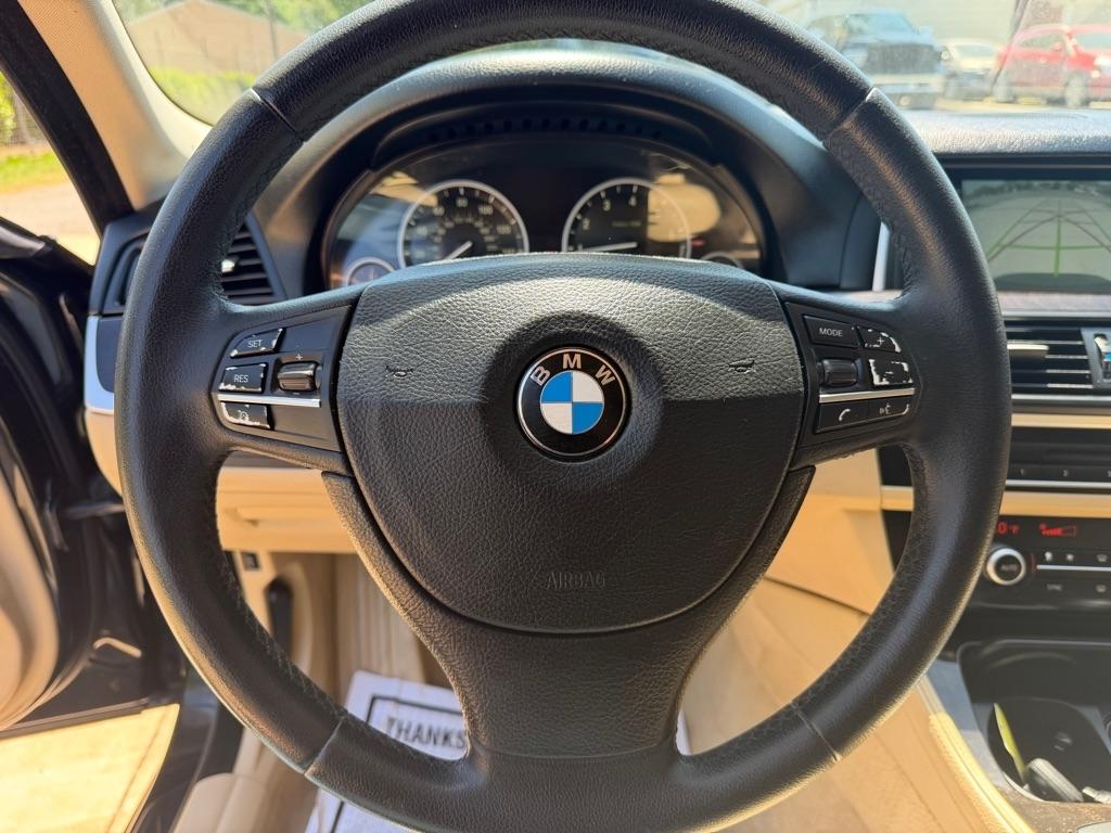 BMW 5-Series 528i 2014