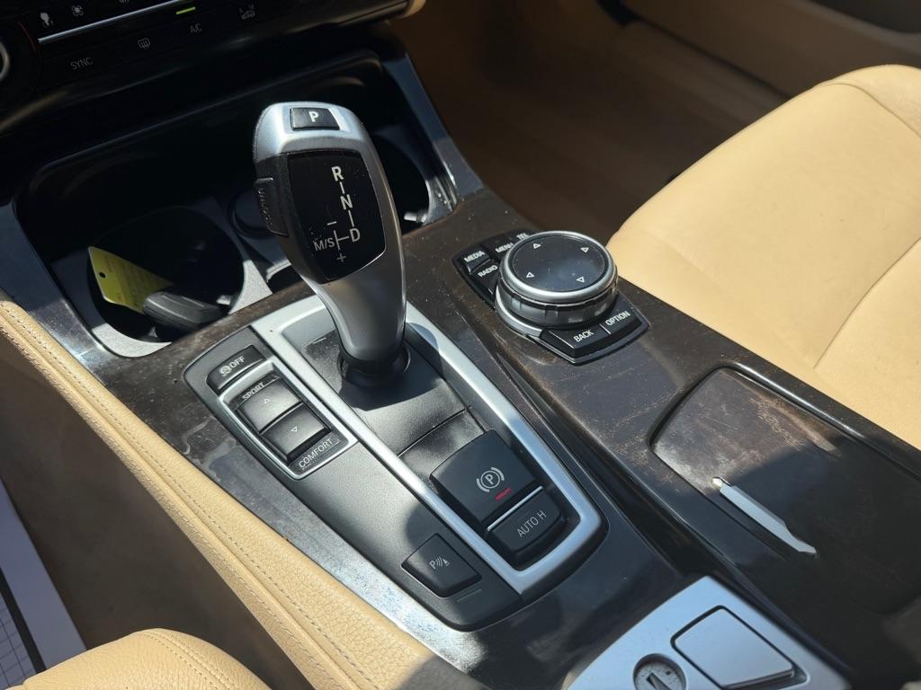BMW 5-Series 528i 2014