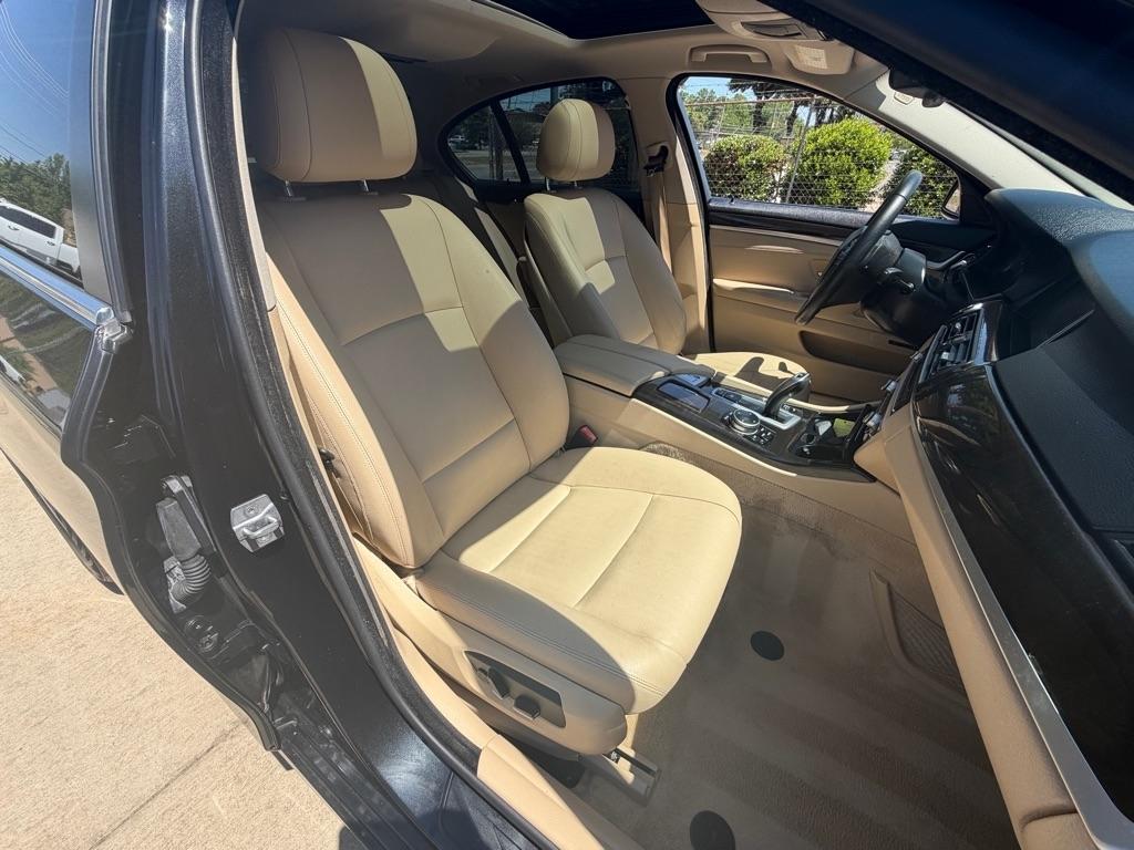 BMW 5-Series 528i 2014