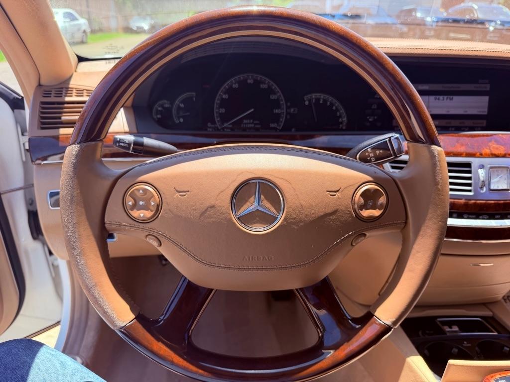 Mercedes-Benz S-Class S550 2007