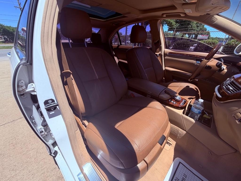 Mercedes-Benz S-Class S550 2007
