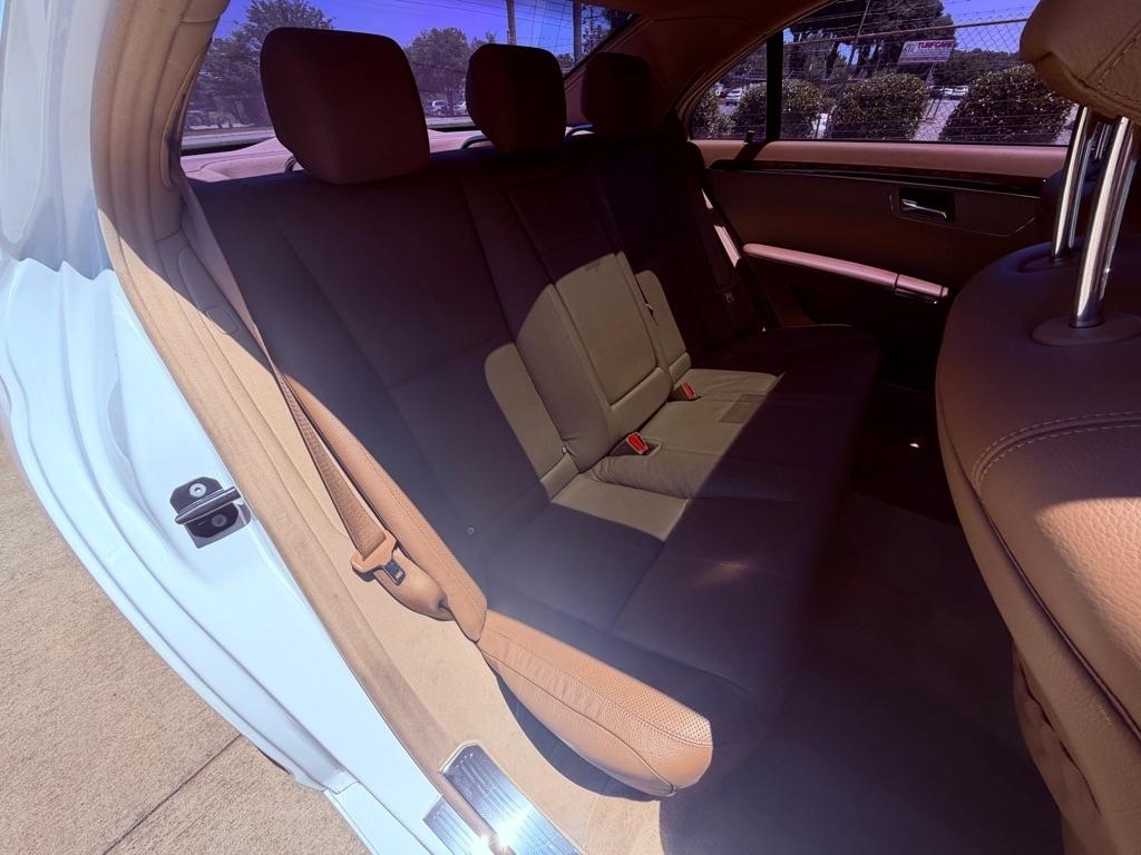 Mercedes-Benz S-Class S550 2007
