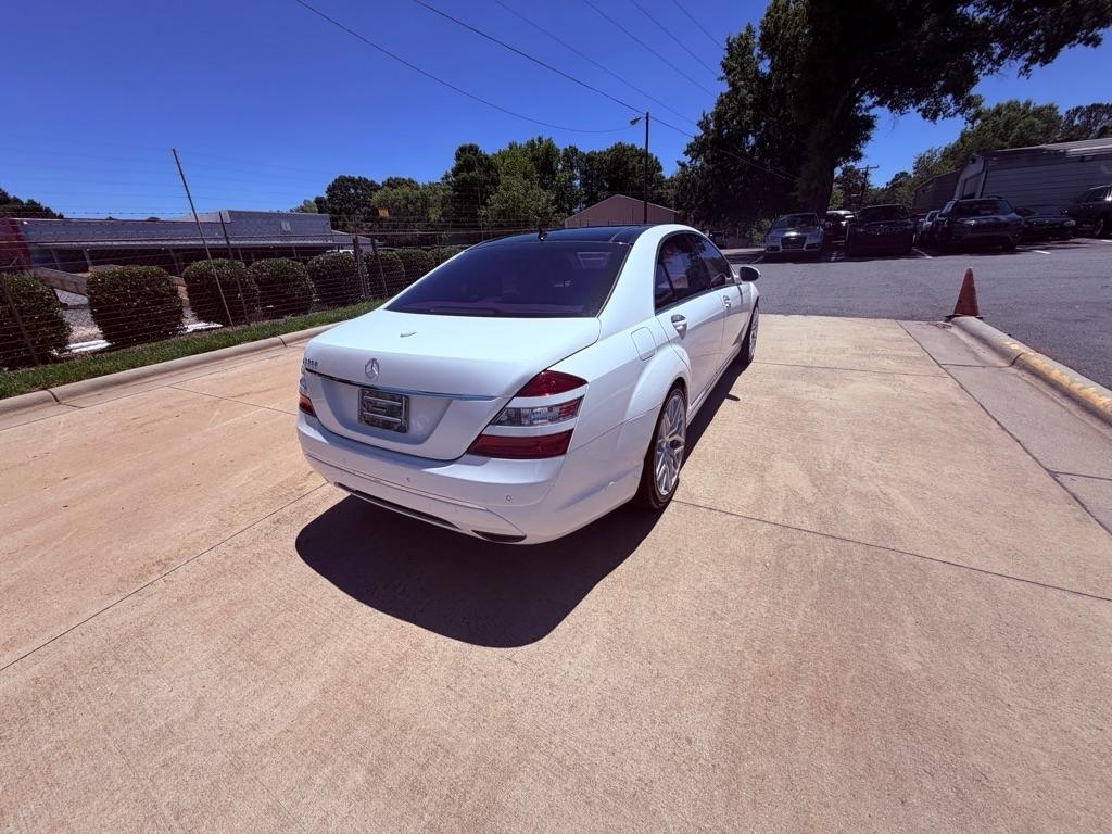 Mercedes-Benz S-Class S550 2007