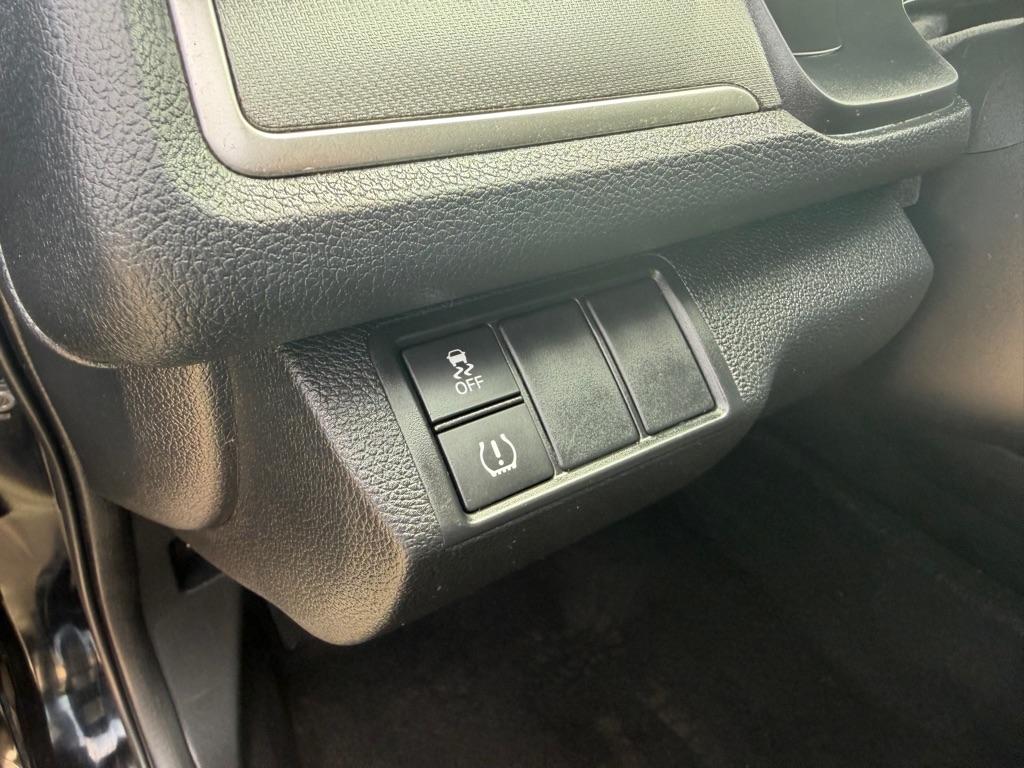 Honda Civic LX Sedan CVT 2017