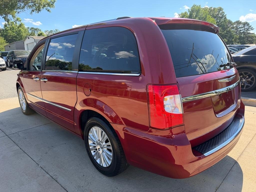 Chrysler Town & Country Limited Platinum 2015
