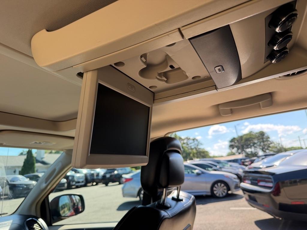 Chrysler Town & Country Limited Platinum 2015