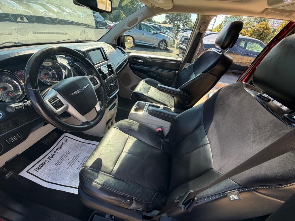 Chrysler Town & Country Limited Platinum 2015