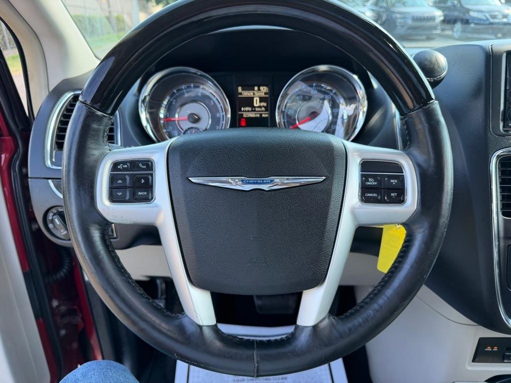 Chrysler Town & Country Limited Platinum 2015